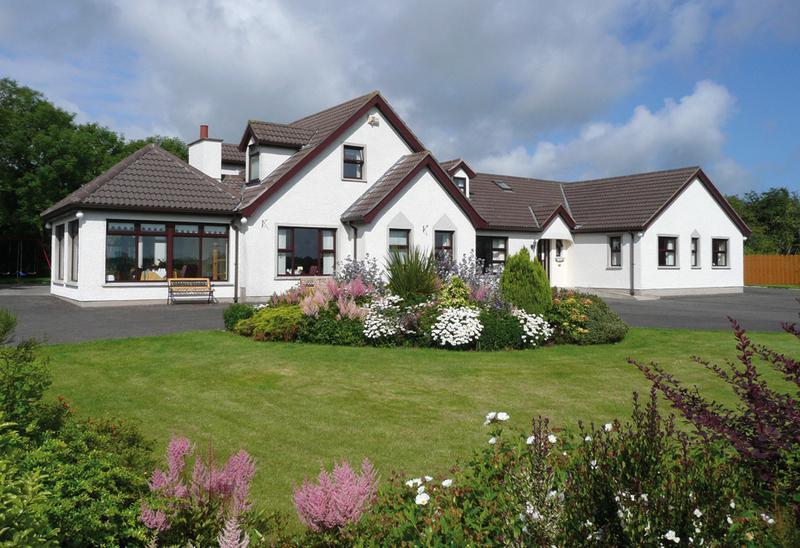 Valley View Country House Bed And Breakfast Bushmills Extérieur photo